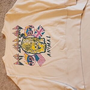 Def‎ Leppard Light Colored, Lightweight Sweatshirt Size XXL